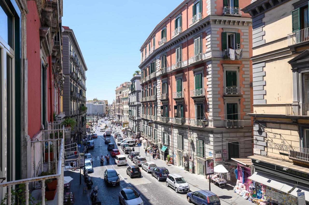 L'Angoletto In Centro Napoli Bagian luar foto