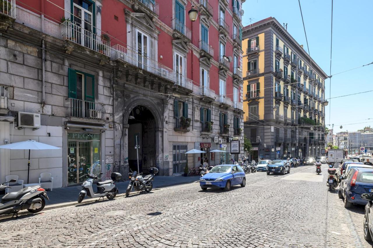 L'Angoletto In Centro Napoli Bagian luar foto